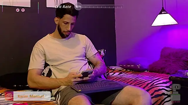 Karim_mansur Adlı Modelin Canlı XXX Sohbeti