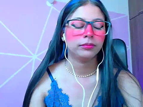 Živý XXX chat _ALLYSON18_