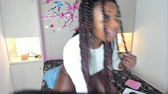 Chat +18 de TaylorBloom ao vivo