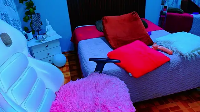 kataleya03 Adlı Modelin Canlı XXX Sohbeti
