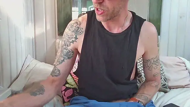 Stock-Holmesn Live XXX chat