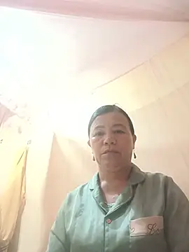 Chilly-wet live XXX chat