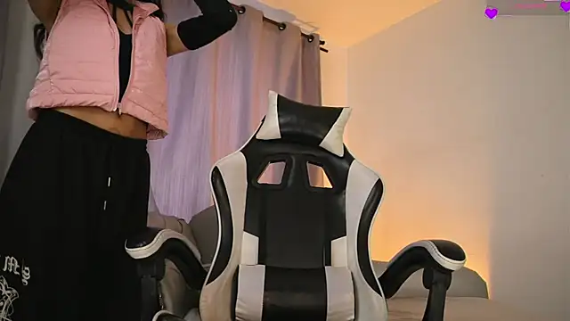 Velvet_Raze's Live XXX Chat