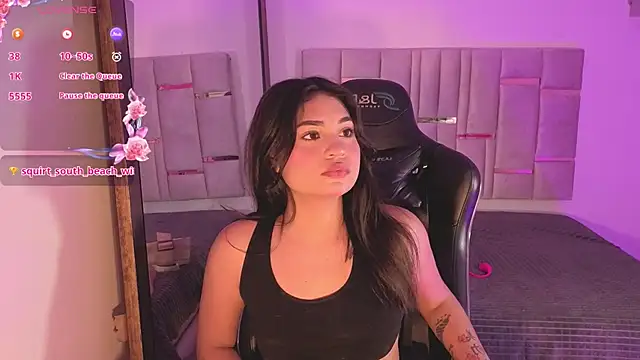 Mikaela-Banes Adlı Modelin Canlı XXX Sohbeti