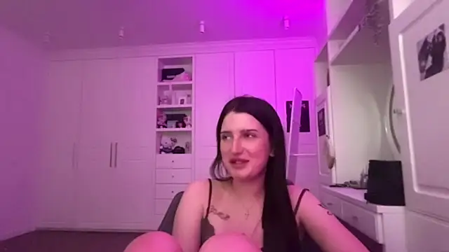 ShuJarecke élő XXX-chatje