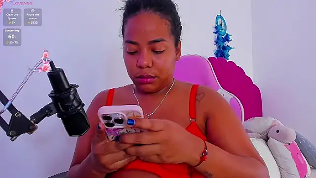Chat +18 de samanthaabloom ao vivo