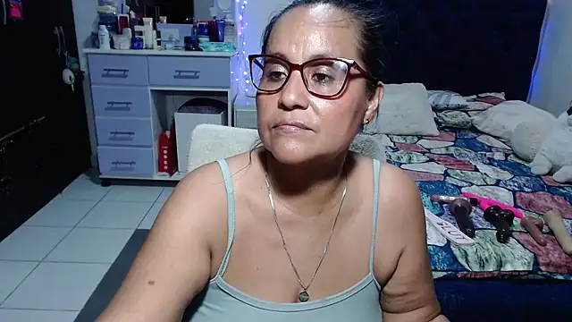 pervert_mommy_n Live XXX chat