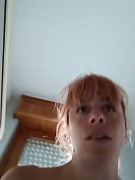 Annarella_Pika Adlı Modelin Canlı XXX Sohbeti