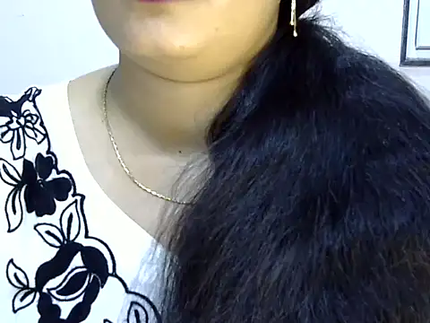 Muskan_Jha Adlı Modelin Canlı XXX Sohbeti