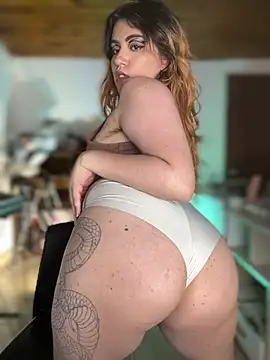Chat +18 de NikkiNix ao vivo