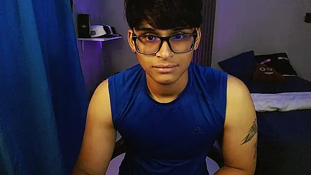 แชท XXX สดของ Mr_yisuzz