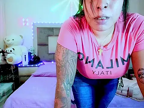 indiantopaz694u's Webcam Show