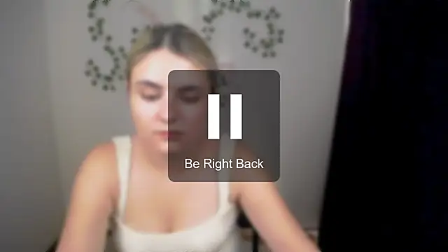 _shy_sabrina__'s Live XXX Chat