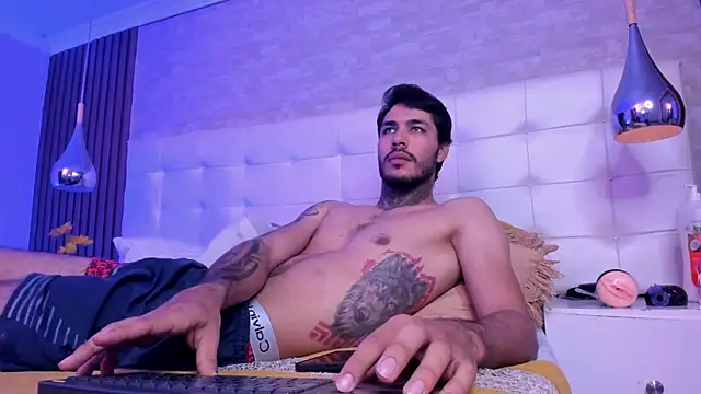 Chat +18 de JacksonGreenn ao vivo