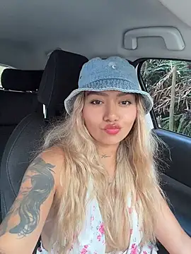 amanda-medrano1's Live XXX Chat