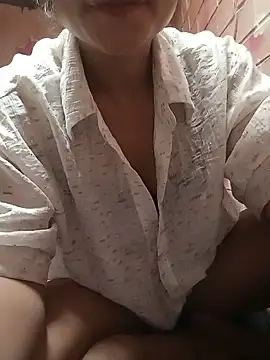maymay121 现场XXX聊天