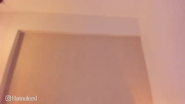 hanna_lee02's Live XXX Chat