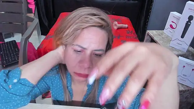 SofiaXDelRio Chat XXX live