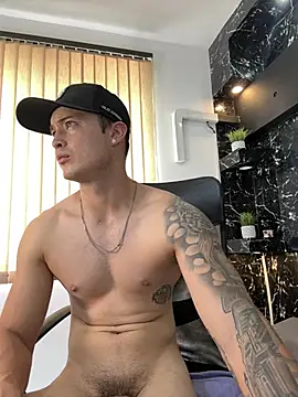 Chat +18 de Alexander_ferre ao vivo