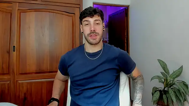 Chat XXX en directo de Guyinthemountain