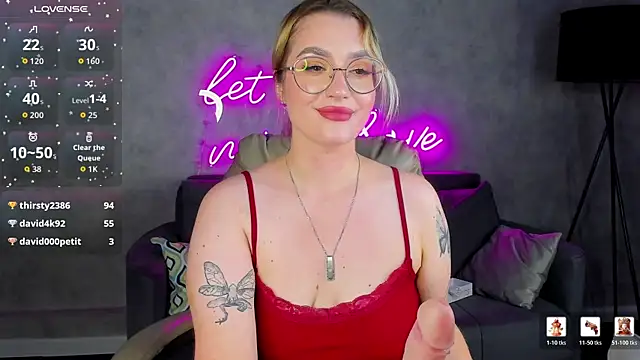 Viickie_Nelsson's Live XXX Chat