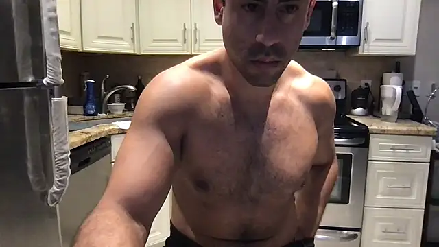 BigGuyMuscleのライブXXXチャット