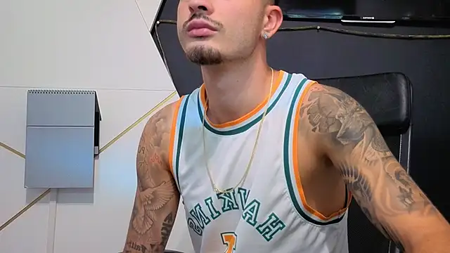 BrandonTate Chat XXX live