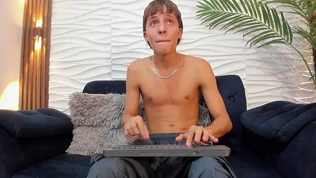 Pavo_tv Live XXX-chat
