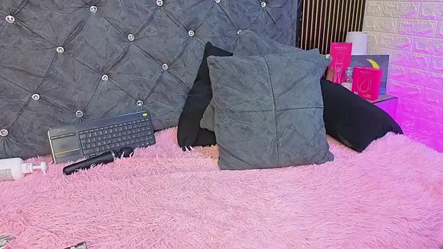 AlexandraNoxx Adlı Modelin Canlı XXX Sohbeti