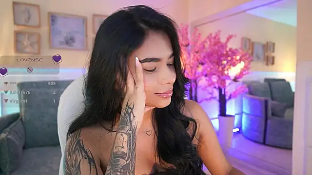 MeganLowell's Live XXX Chat