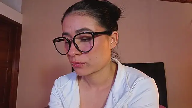 Chat XXX ao vivo de jackiie_