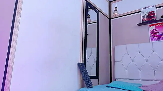 Mency_Rouseのウェブカメラショー