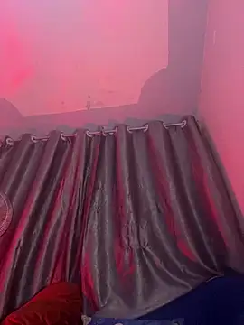 _Thirteenn Live XXX chat