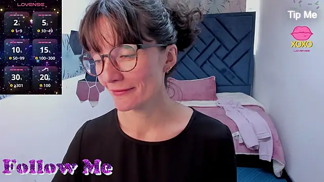 Valery_More__ Adlı Modelin Canlı XXX Sohbeti