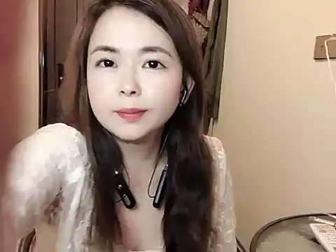 Lanllan Adlı Modelin Canlı XXX Sohbeti