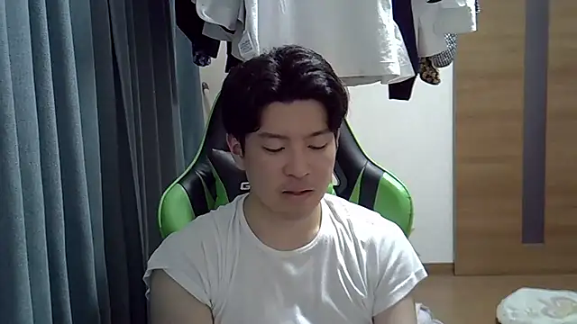 aokunvvv 网络视讯表演