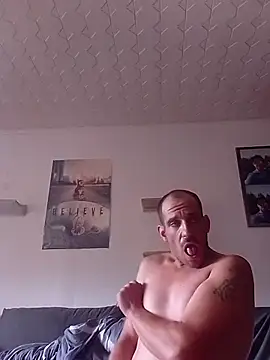 Codymc89's Live XXX Chat