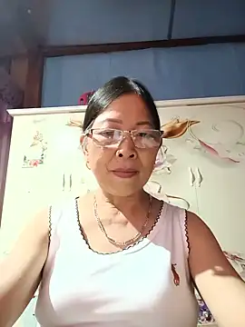 XXX chat uživo modela Sky-rain98