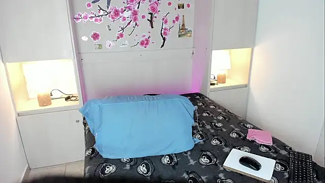 TaylorBloom Live XXX-chat