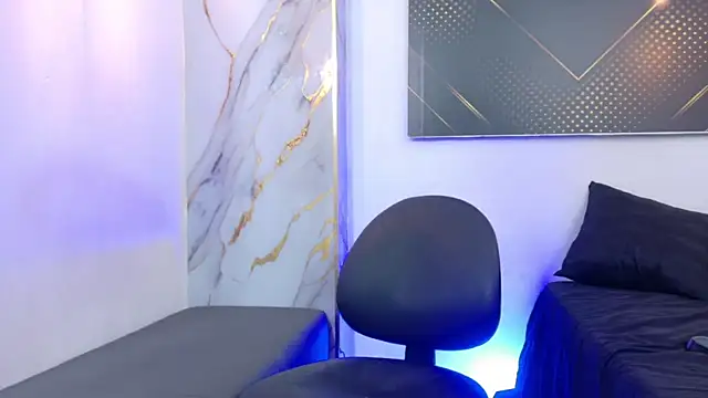 theronnyone's Live XXX Chat