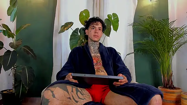 Aron_ford's Live XXX Chat