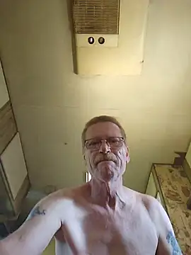 Horneymalelooking Show in webcam