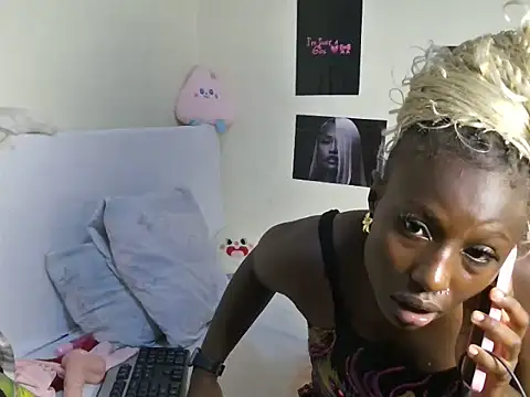 צ'אט XXX בשידור חי של Aria_ah