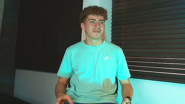 Онлайн чат XXX Tyler_Mcrey