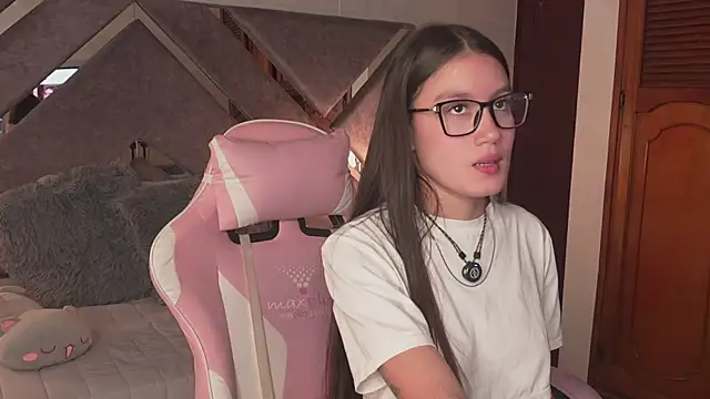 Alanna-Rosse Adlı Modelin Web Kamerası Şovu