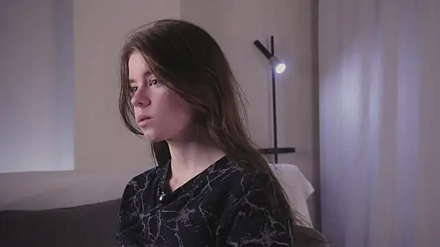 NicolaDevis' Live XXX Chat