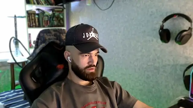 _Serious_Man élő XXX-chatje