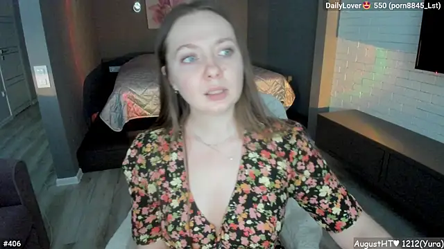 LizaGost Adlı Modelin Canlı XXX Sohbeti