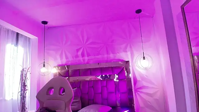Queen_perla_ Adlı Modelin Canlı XXX Sohbeti