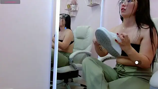 SHARONCUTE_F1's Live XXX Chat